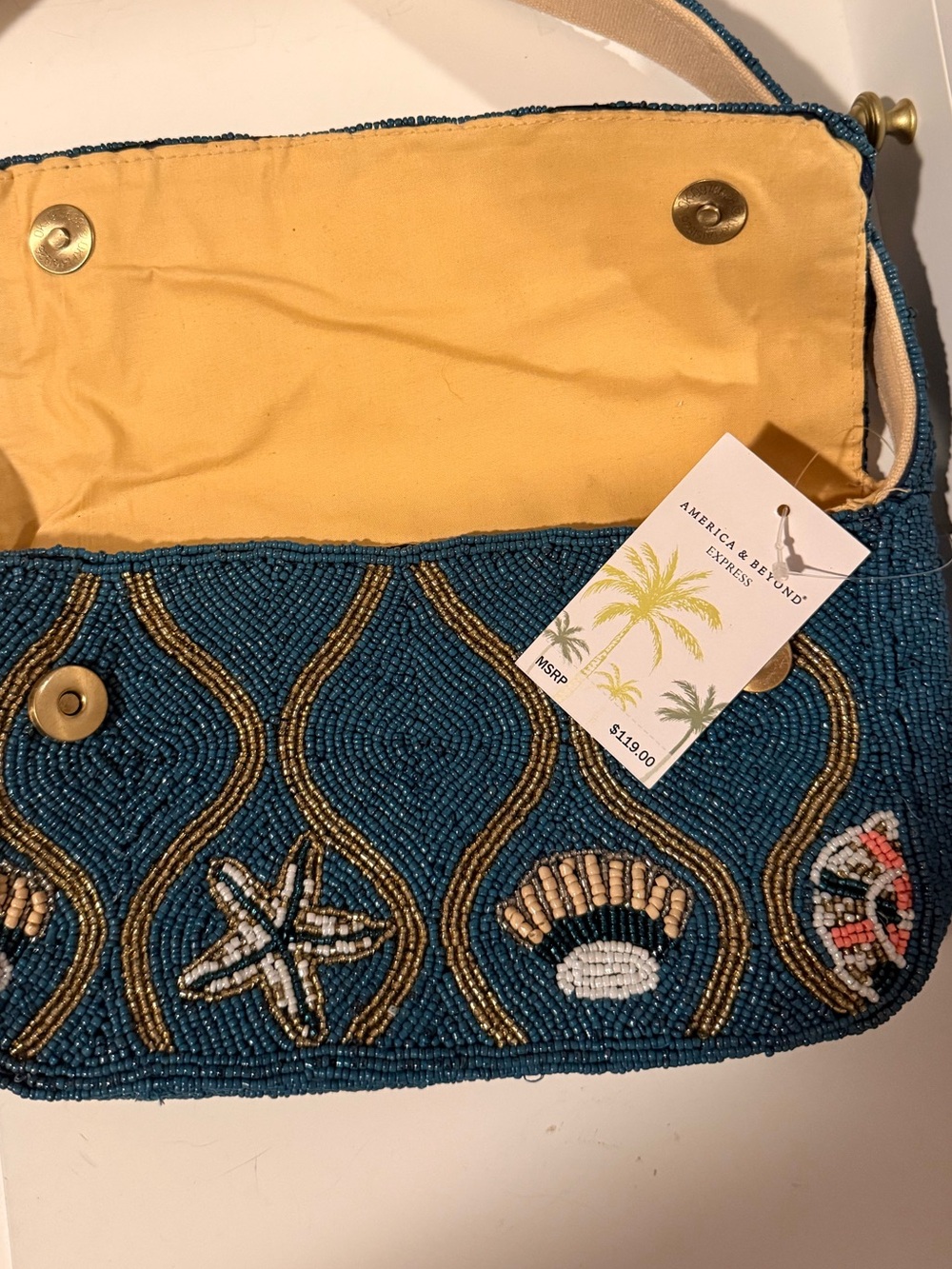 Beaded Seashell Shoulder Bag, seed bead purse coastal - Picture 6 of 6